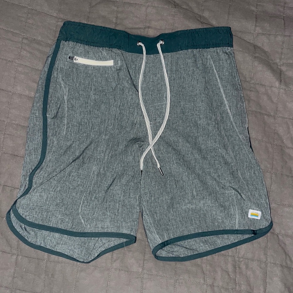 Vuori Shorts Green colorway